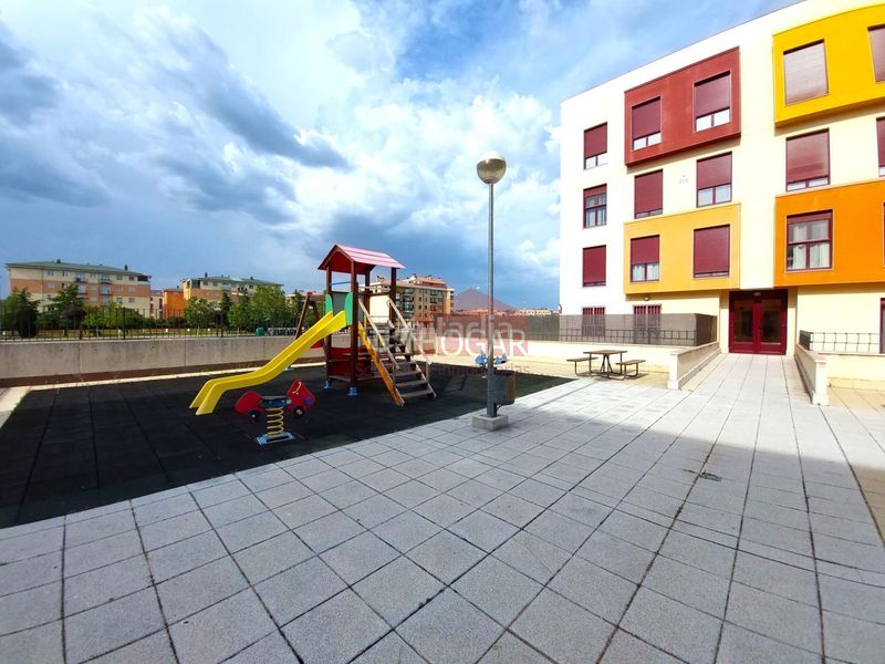 Foto a1e72765-85d9-4eb5-b0d5-33deb383f475. Pis amb calefacció aparcament a Sónsoles Ávila