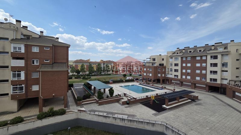 Foto 12b7c763-87b2-4188-844e-4caeec3d4127. Pis amb calefacció aparcament a Sónsoles Ávila