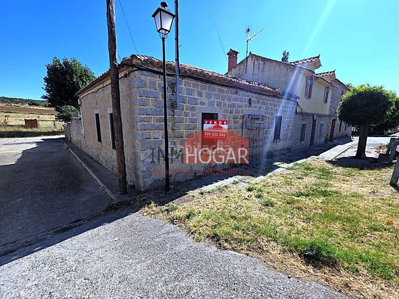 Foto acdaea14-2cc0-4996-8e19-83e606f5778f. Casa a Mingorría