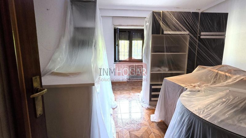 Foto 7d0ddd7d-0fd3-4247-bfd3-f832e3e5c013. Pis amb calefacció aparcament a Santo Tomás Ávila