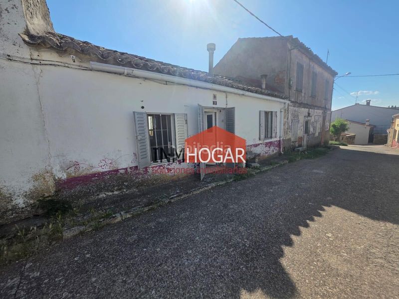 Foto 42fa4111-a5b5-4022-a93b-19dbaf1d92d1. Casa amb calefacció a Navalperal de Pinares
