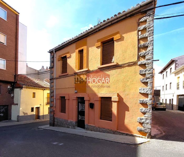 Foto 351b90fe-17f2-49ba-9190-f52cdcd2e253. Casa amb calefacció a Sur Ávila