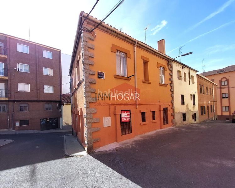 Foto cb50aab7-cb89-4490-a471-77192d686179. Casa amb calefacció a Sur Ávila
