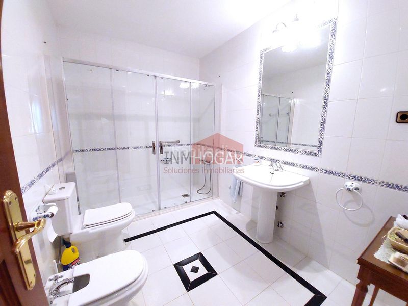 Foto baea482e-20e5-4dbe-a800-771ebcd8783f. Casa amb calefacció aparcament piscina a Gutierre - Muñoz