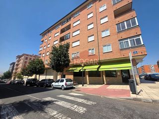 Apartamento en Universidad. Apartamento en la zona de universidad, ávila