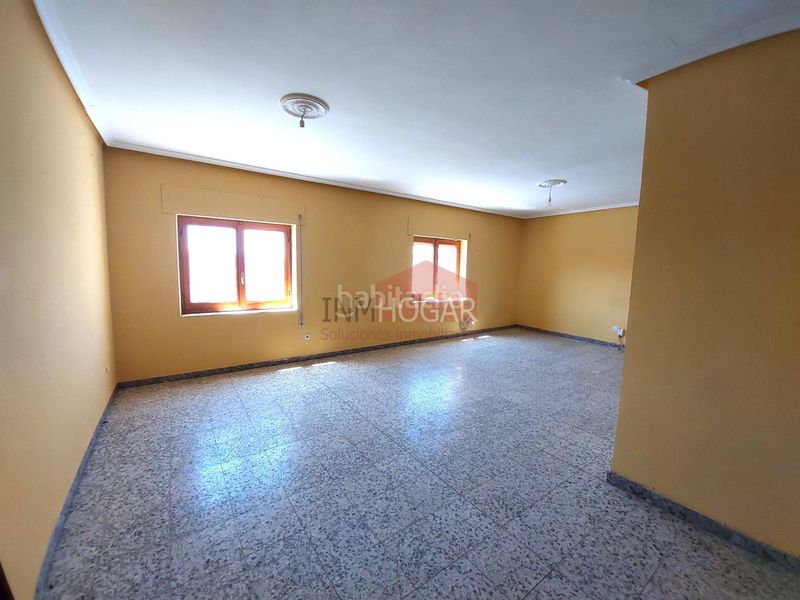Foto 5ead1dbc-4f19-4670-9baf-77ff30cf37db. Casa amb aparcament a Palacios de Goda