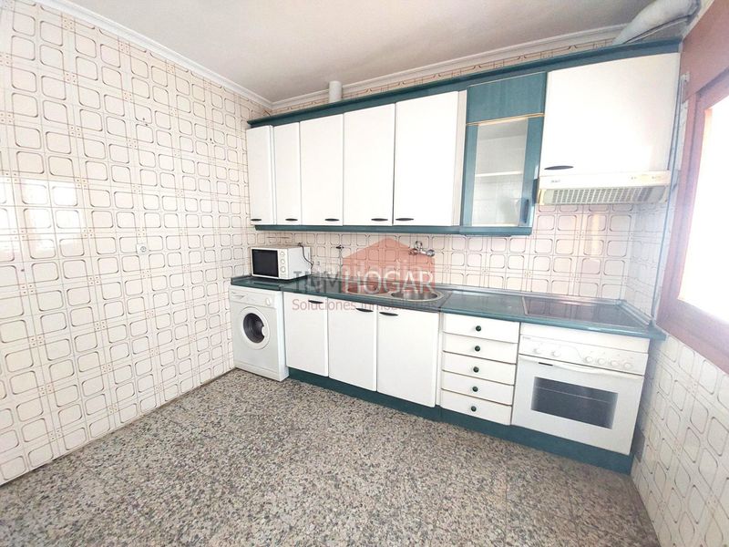 Foto 88e1d825-9b8e-4ecc-8fc8-e6ecad9e742b. Casa amb aparcament a Palacios de Goda