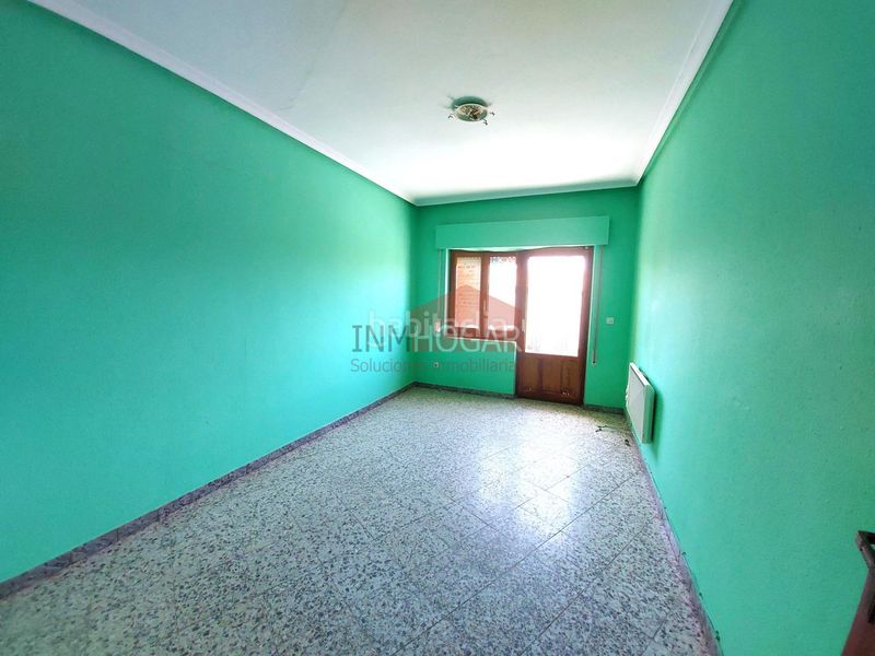 Foto a146c6dc-0aa0-4b9a-a7dd-6207a3622cd6. Casa amb aparcament a Palacios de Goda