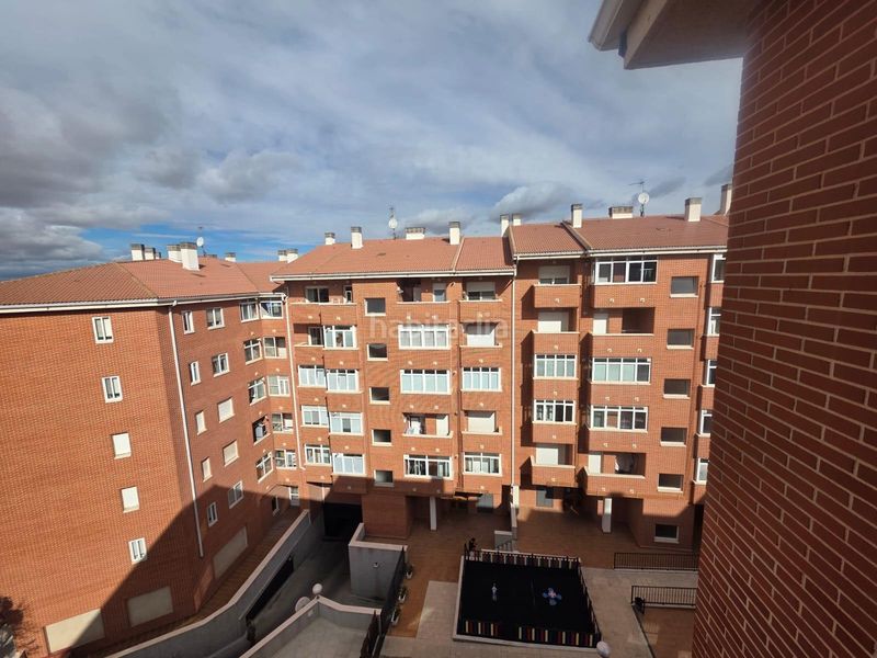 Foto 24fe9a6c-215d-46fe-a2a4-6f83bc9b0ec3. Miete etagenwohnung mit heizung parking pool in Universidad Ávila