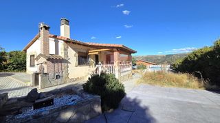 Xalet a Santa Cruz de Pinares. Chalet en santa cruz de pinares
