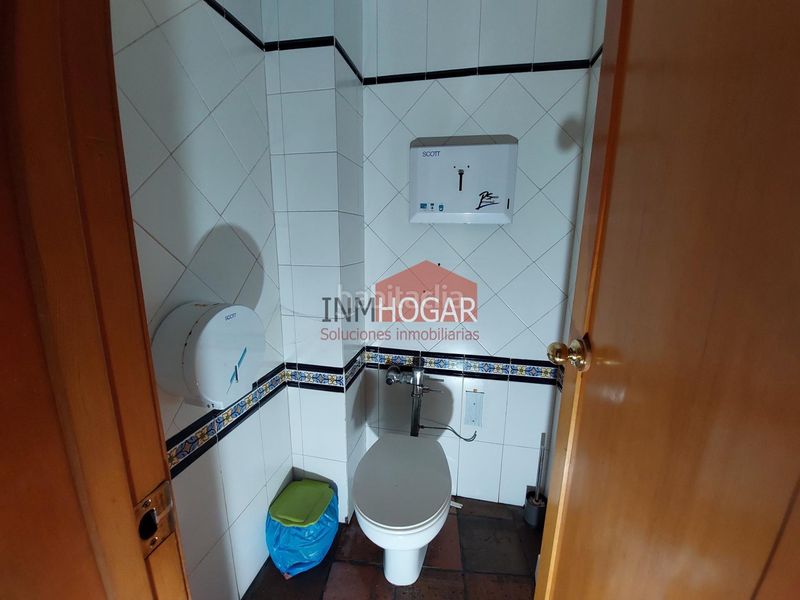 Foto 2a9e05ee-7e40-4865-978d-7171346f3d52. Local comercial a Arévalo
