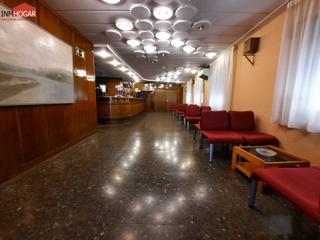 Lloguer Local Comercial a Murallas. Local en alquiler en ávila, zona centro junto al ayuntamiento