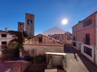 Duplex à Arévalo. Inmhogar vende dúplex en la plaza de la villa