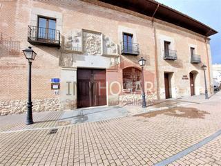 Oficina a Arévalo. Oficina en palacio de cárdenas en venta y alquiler