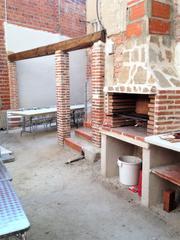 Maison en Arvalo. Casa en plena plaza del real