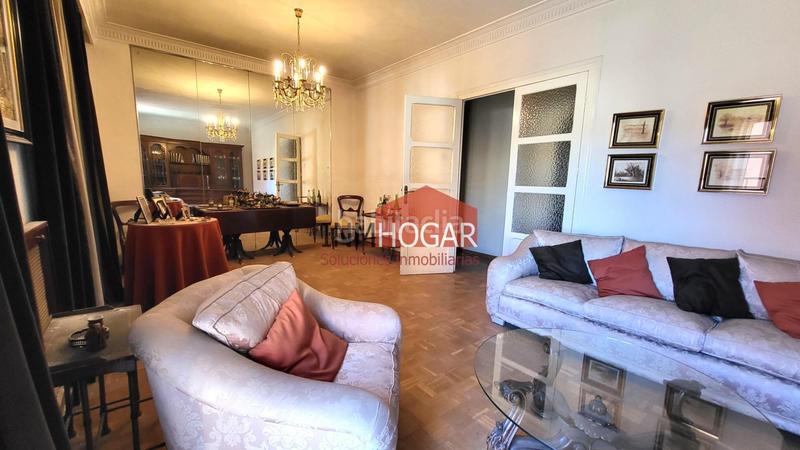 Foto dfbd2cb6-b61f-4107-9cb3-b4ea5a6b31d2. Maison avec chauffage parking dans Centro Ávila