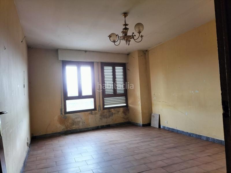 Foto b80de9a9-7c78-4e81-8b4c-804b614b7172. Piso se vende piso tranquilo en Portillo