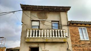 Casa a Valde - Ucieza. Se vende casa en robladillo de ucieza