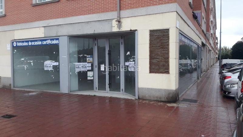 Foto 805243b5-d44c-49de-9fa1-5b378947f80c. Edifici a Laguna de Duero