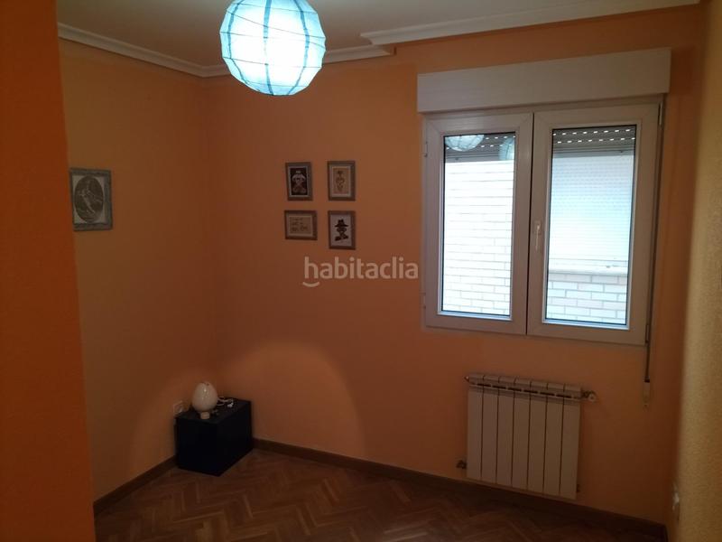 Foto f108c134-df0c-47bf-a18a-f15298732f7f. Pis amb calefacció aparcament a Centro Palencia