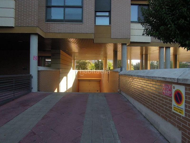 Foto ea01a4bc-086e-4397-83c9-a85579496c4c. Parking voiture dans Hospital Nuevo Valladolid