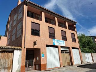 Edifici a Olmedo. Hotel en venta en olmedo