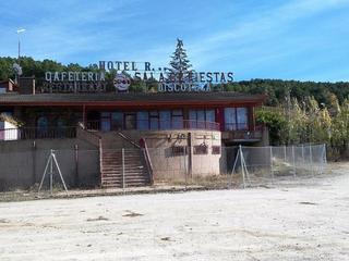 Édifice à Saldaña. Disponible a la venta complejo hotelero en saldaña