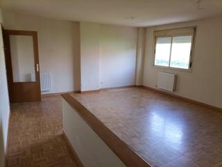Appartement  Calle republica dominicana. Moncasa vende piso con patio en zona cristo