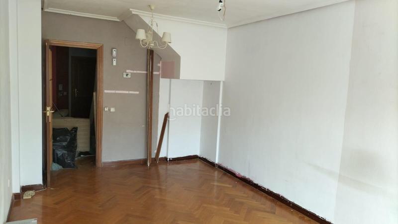 Foto b007ef08-c4ce-4401-b7e4-43890b113a2b. Pis amb calefacció a Centro Palencia