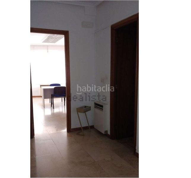 Foto f4c33f78-8d6f-48fb-8cf3-55e338e9525e. Miete büro mit heizung in Campo de la Juventud Palencia