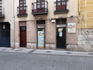 Location Local commercial à Centro. Local comercial en el centro de valladolid