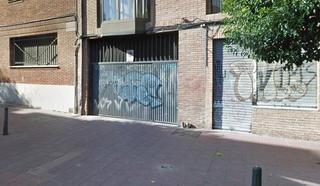 Aparcament cotxe  Juan mambrilla. Moncasa vende