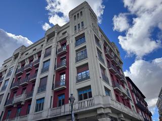 Pis  Santiago. Moncasa vende piso en una de las calles mas emblematicas de la c