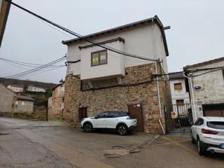Casa a Barruelo de Santullán. Disponible a la venta casa en barruelo de santullan