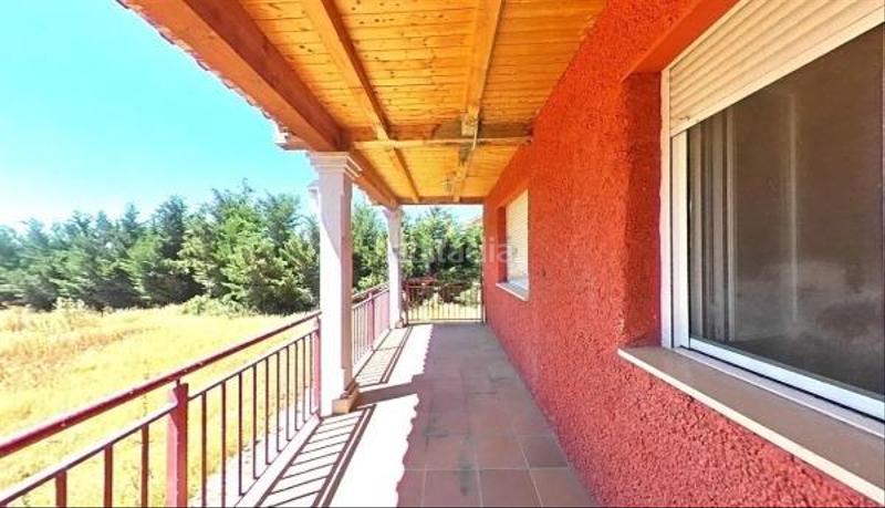 Foto 031b0829-491d-496d-94f3-eebaa4e950a6. Chalet con parcheggio piscina in Simancas