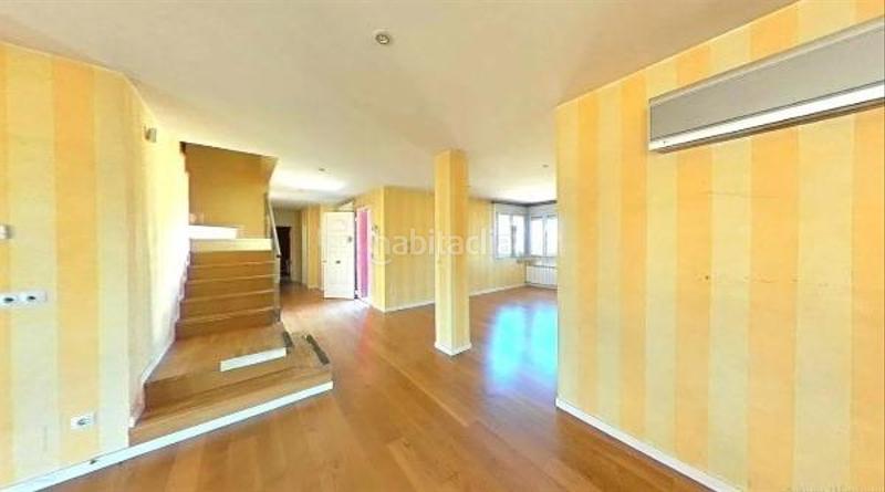 Foto 39f12269-4cfd-420d-a149-468b0c241cf4. Chalet con parcheggio piscina in Simancas