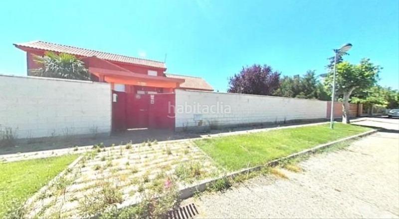 Foto 7e7f1772-311b-4afa-a612-d2b085cffda0. Chalet con parcheggio piscina in Simancas