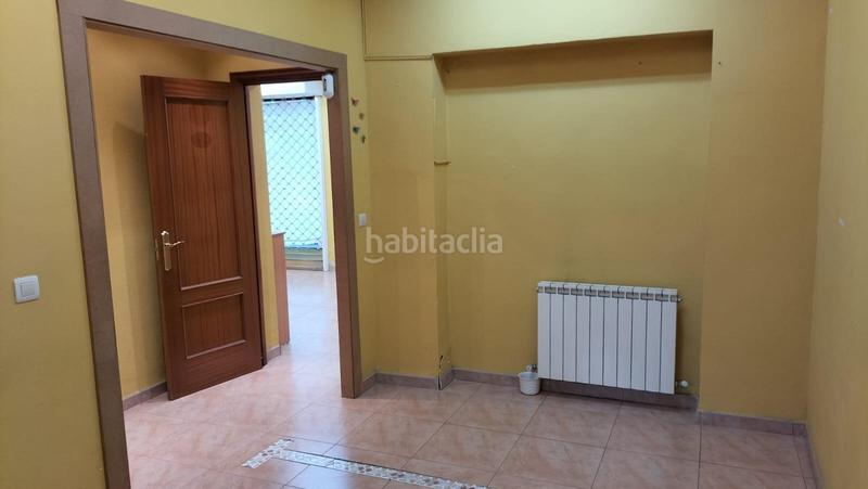 Foto 4d81346c-dea6-4c9b-b2d7-2aa458c7fc17. Alquiler local comercial moncasa alquila en Campo de la Juventud Palencia