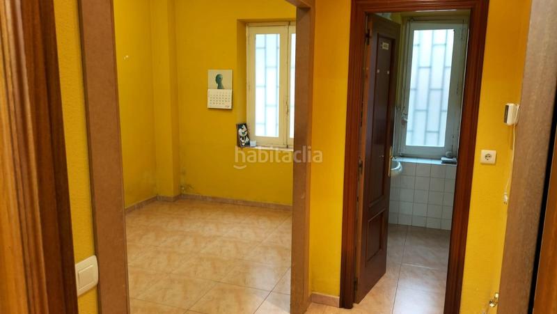 Foto b534887a-752c-4b39-80cd-7d9785355f59. Alquiler local comercial moncasa alquila en Campo de la Juventud Palencia