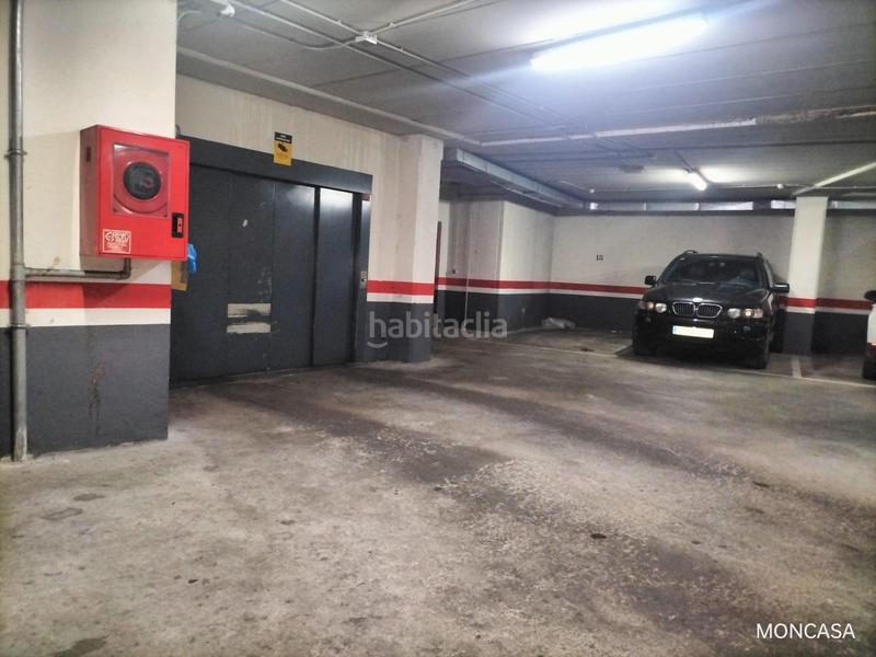Foto c64e9cd3-41d1-44f5-b8df-a726d61146b0. Parking coche moncasa vende plaza de garaje en el Centro en Valladolid