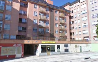 Location Local commercial  Calle calle de los trigales. Moncasa alquila local en palencia
