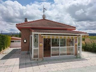 Casa  Urbanizacion costanes. Moncasa vende preciosa finca en los costanes. husillos