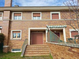 Xalet  Urbanizacion ciudad golf. Moncasa vende