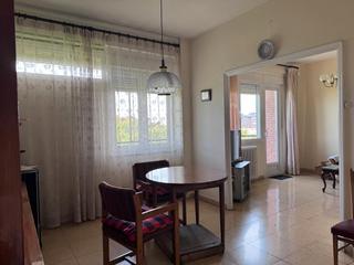 Piso en Campo Grande. Moncasa vende amplio piso en paseo zorrilla a un paso del centro