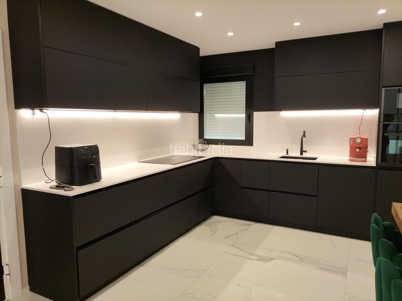 Foto 840e6cc0-00da-4b04-b815-d15cd9a316a4. Ático moncasa vende atico en calle mayor principal en Palencia