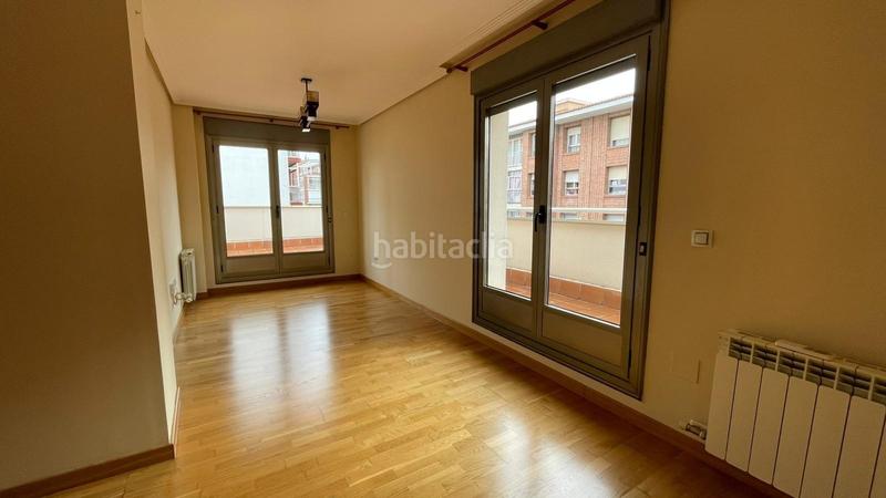 Foto fa2e4d25-2323-4785-96f7-4e0417017b27. Alquiler ático moncasa alquila exclusivo ático con impresionante terraza en Caño Argales en Valladolid