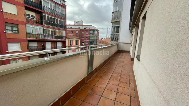 Foto 517ec9cd-d748-4869-b114-2eff0283d681. Rent penthouse with heating parking in Caño Argales Valladolid