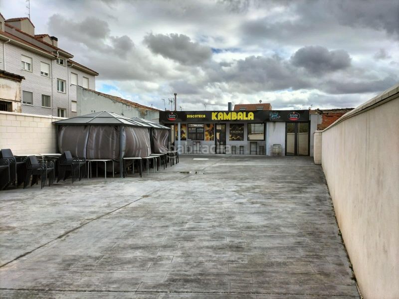 Foto b9ee6cd4-85c8-424b-a6bd-1f1fcbd6bf68. Local comercial a Venta de Baños