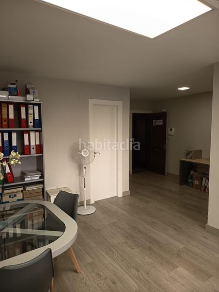 Foto 42ce43f1-8b40-41b5-bc49-641f0dae47f6. Büro mit heizung in Centro Palencia