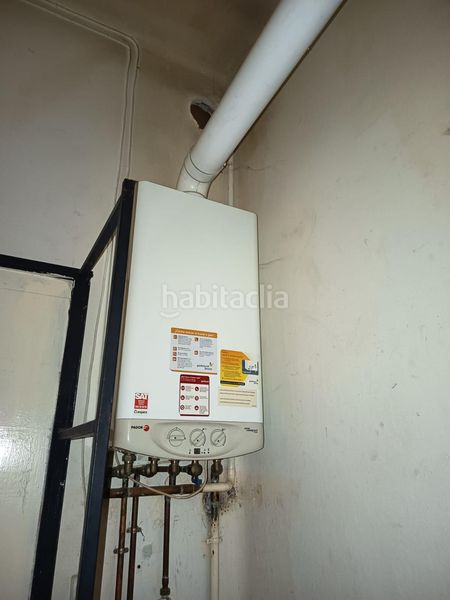 Foto c19f384d-8507-4fc7-b48c-8390c742799b. Local comercial a Centro Palencia